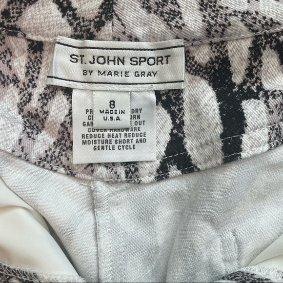 St. John Sport White with Black and Grey All Over Print 5 Pocket Jeans Size 8 - Picture 7 of 7